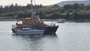 <p>Castletownbere’s RNLI lifeboat Annette Hutton was tasked at 3.02pm and launched at 3.15 pm under the command of coxswain Marney O’Donoghue, mechanic Sean O’Shea, and crew Seamus Harrington, William O’Driscoll and Ryan Murphy. </p> <p>Castletownbere’s RNLI lifeboat Annette Hutton was tasked at 3.02pm and launched at 3.15 pm under the command of coxswain Marney O’Donoghue, mechanic Sean O’Shea, and crew Seamus Harrington, William O’Driscoll and Ryan Murphy. </p>