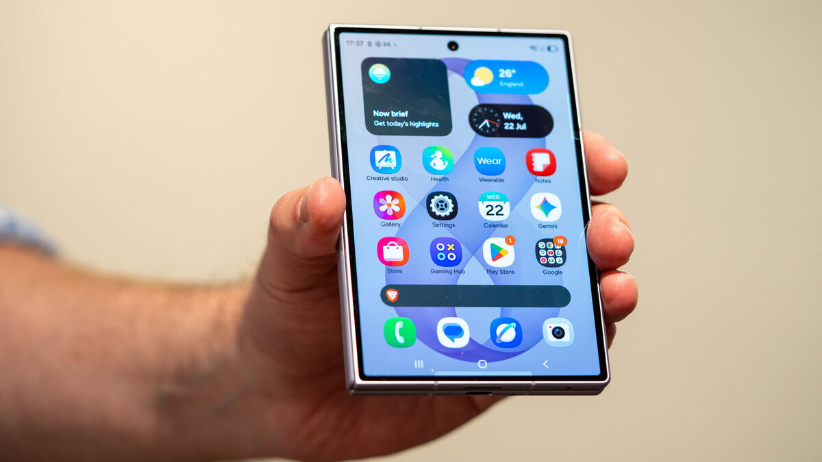 Hands on with the new Samsung Galaxy Z Fold 8. Picture: Noel Campion Hands on with the new Samsung Galaxy Z Fold 8. Picture: Noel Campion