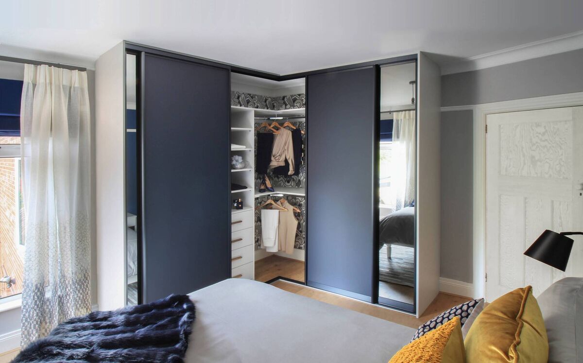 A new Sliderobe makes superb use of 600mm depth in a tight corner. 