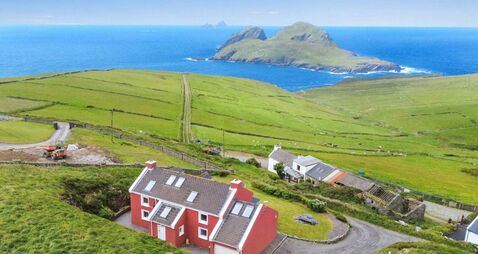 Feel The Force of nature at secluded Kerry home with Skellig views and sauna