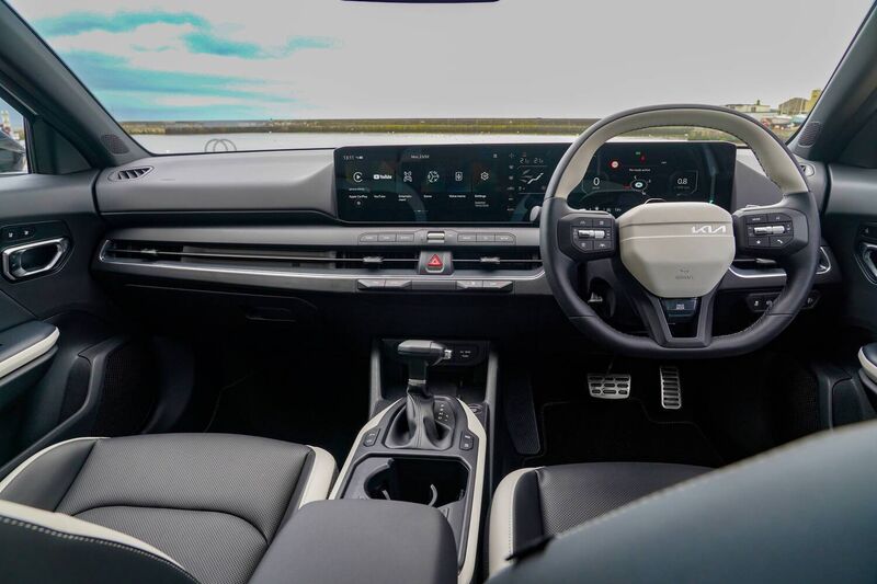The Kia K4 has a spacious interior, good spec, a decent enough boot and very good ride and handling traits. The Kia K4 has a spacious interior, good spec, a decent enough boot and very good ride and handling traits.