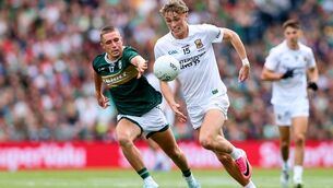 <p>Mayo's Kobe McDonald tries to get away from Kerry's Evan Looney. Pic: INPHO/Tom O’Hanlon</p> <p>Mayo's Kobe McDonald tries to get away from Kerry's Evan Looney. Pic: INPHO/Tom O’Hanlon</p>