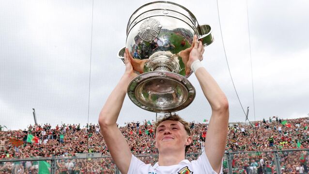 <p>EYES ON THE PRIZE: Mayo's Kobe McDonald celebrates with the Sam Maguire Cup. Pic: ©INPHO/Ryan Byrne.</p>