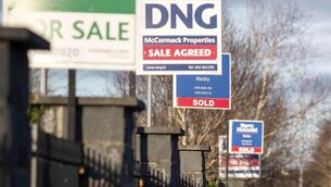 <p>Majority of estate agents describe current residential property prices as expensive or very expensive. </p>