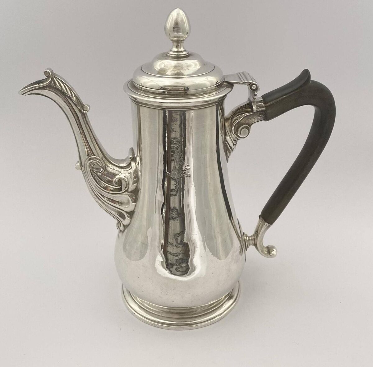 A c1750 Irish silver coffee pot at Hegarty's. A c1750 Irish silver coffee pot at Hegarty's.