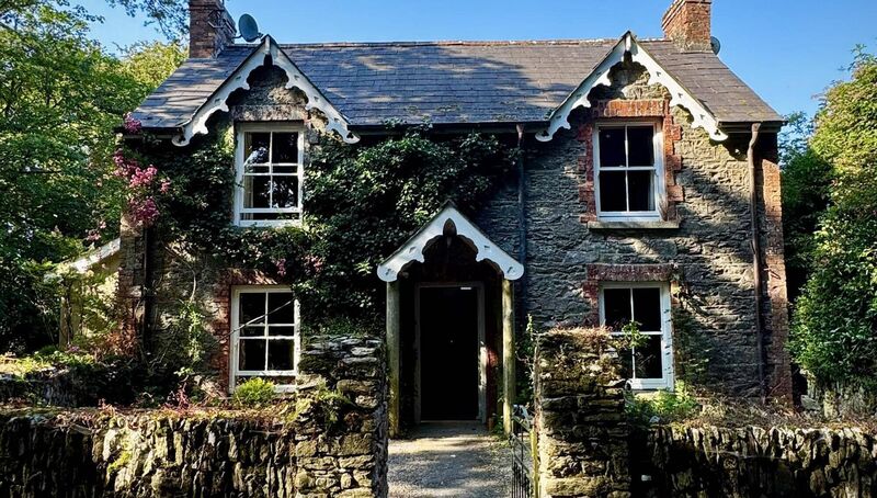 The cookery students can stay in the cottages, provided as on-site accommodation. The cookery students can stay in the cottages, provided as on-site accommodation.