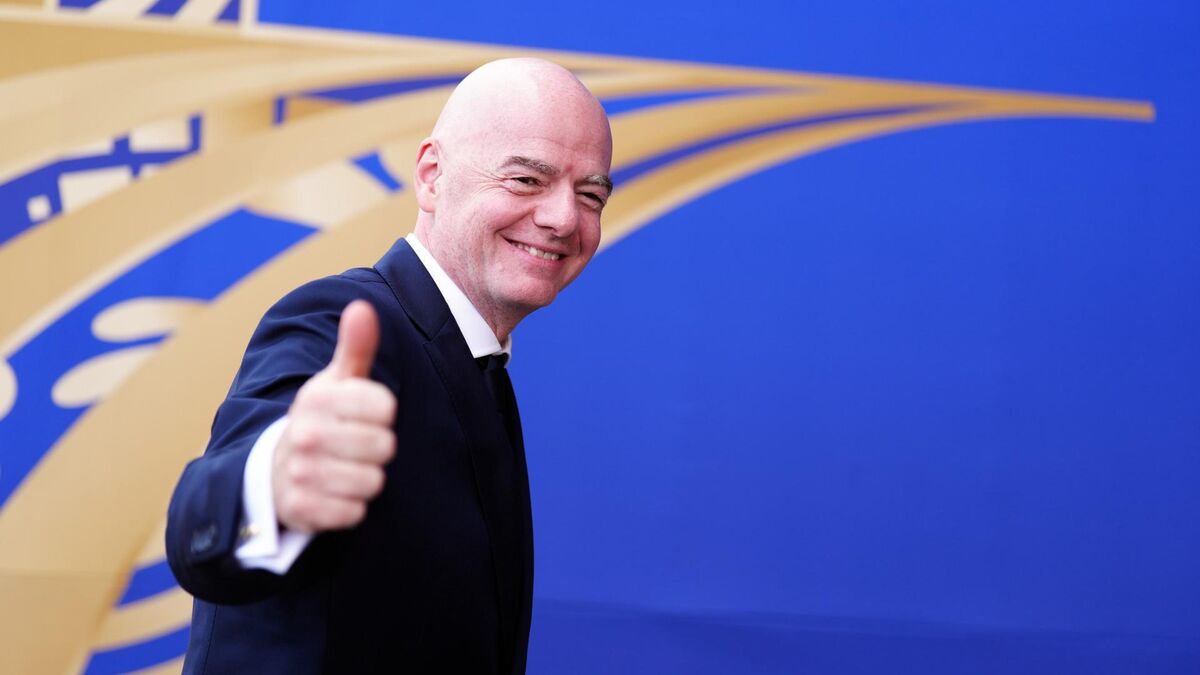 Fifa could sell €3.6bn share of commercial rights to outside investors