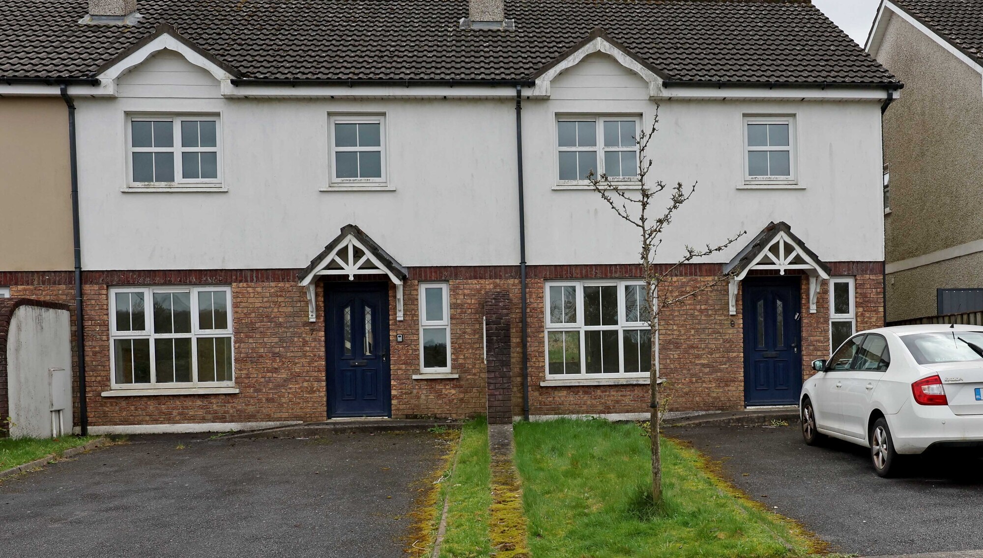 Three homes in Cork estate that have been vacant for almost two decades finally handed over to council