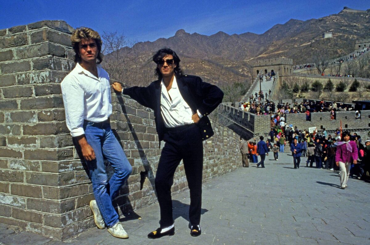  Andrew Ridgeley and George Michael of Wham in China in 1985. 