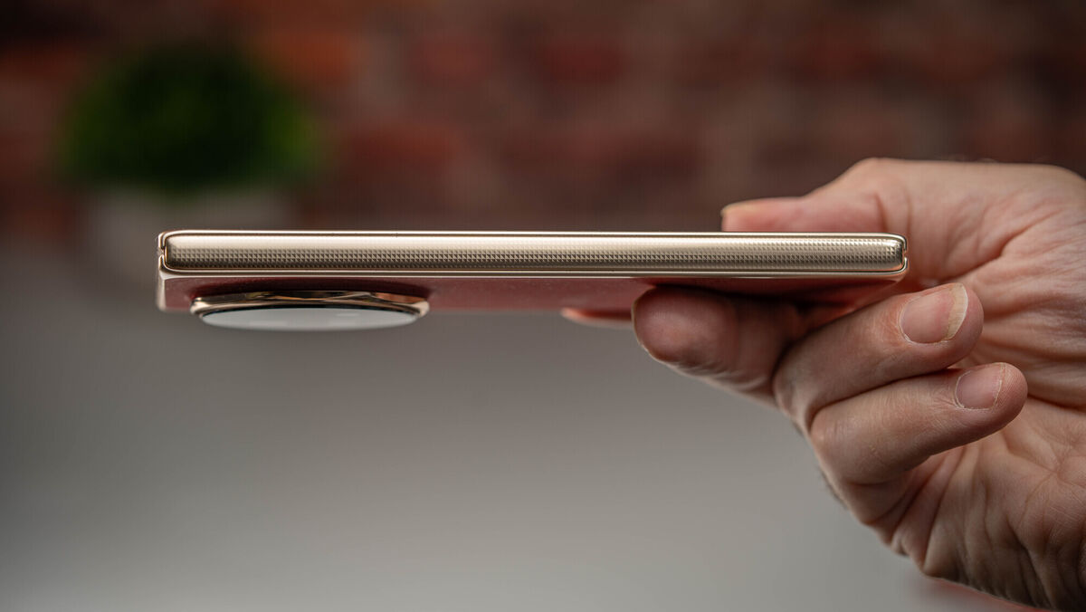 The Honor Magic V6 has a redesigned camera bump that's noticeably sleeker than the previous V5 model. Picture: Noel Campion The Honor Magic V6 has a redesigned camera bump that's noticeably sleeker than the previous V5 model. Picture: Noel Campion
