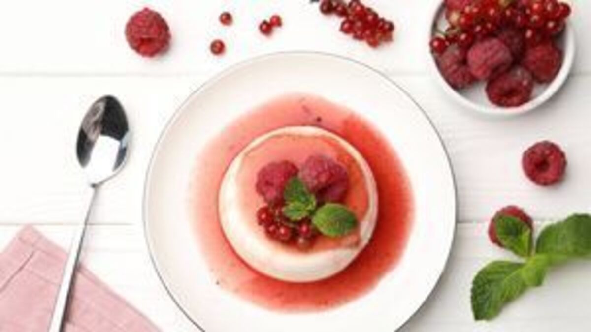 Meadowsweet Panna Cotta