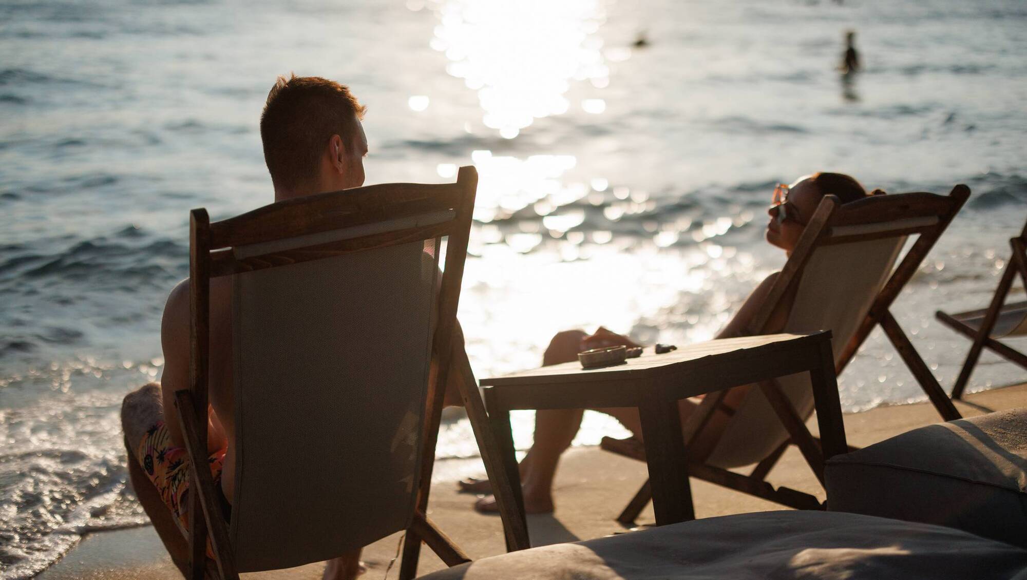 When two people who like each other spend quality time together on a relaxing holiday, they tend to have more sex, and their level of relationship satisfaction increases accordingly. 