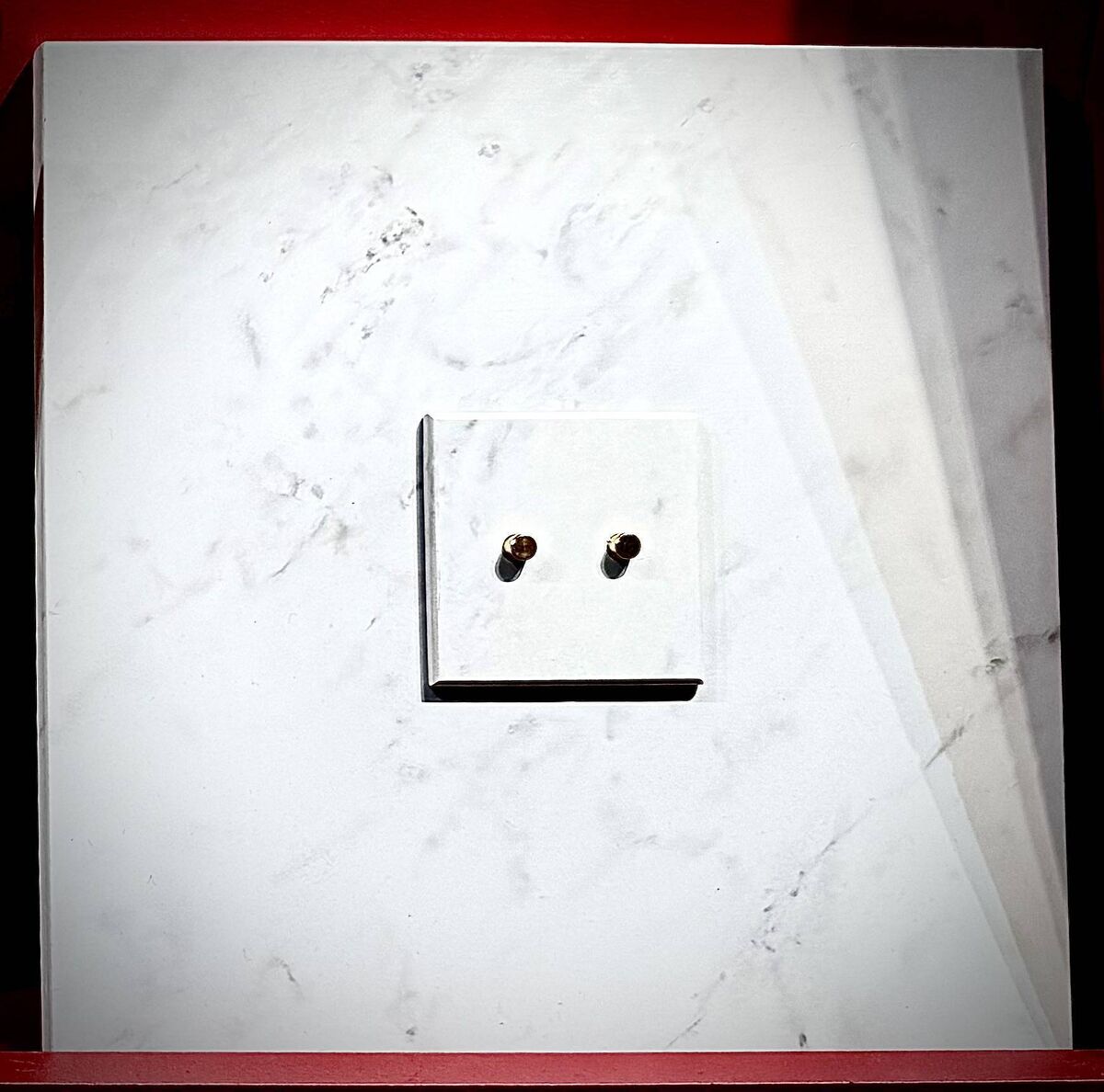 Invisible electrical plates from 6ixtes. Invisible electrical plates from 6ixtes.