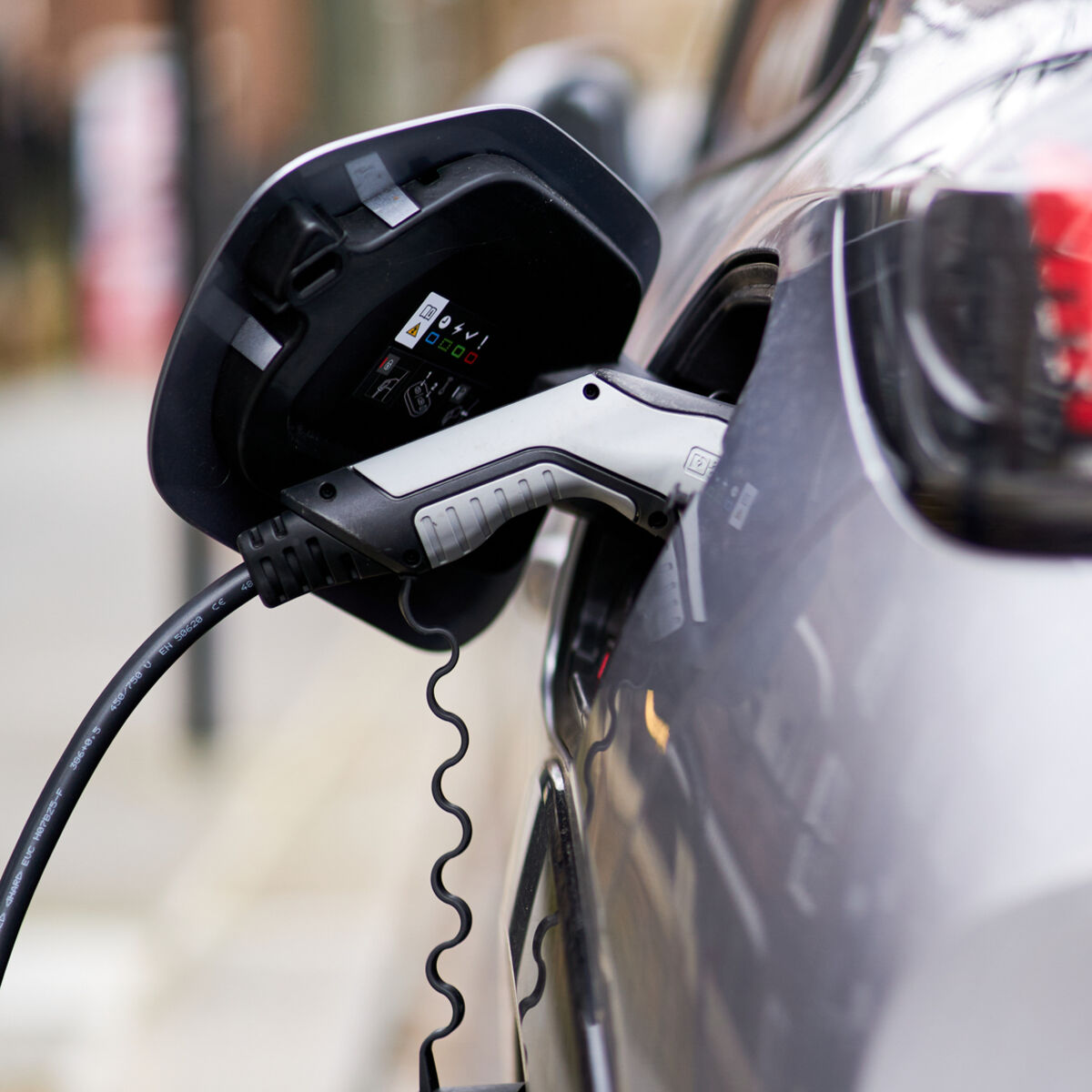 irishexaminer.com - Ronan Smyth - Electric cars overtake hybrids as Ireland's most popular new cars