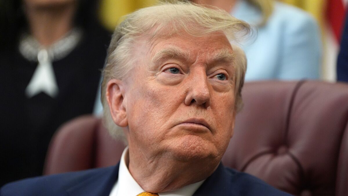 Authorities arrested a man with ammo and apparently monitoring Trump golf course