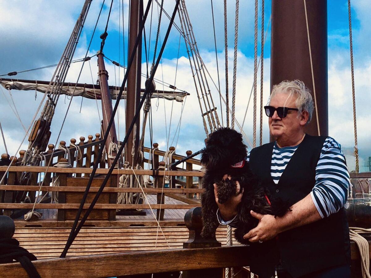 Cónal Creedon and Mary Murphy on their travels. Picture: Gearoid Piogoid Cónal Creedon and Mary Murphy on their travels. Picture: Gearoid Piogoid