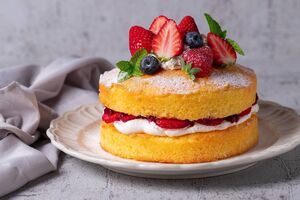 Summer Berry Sponge