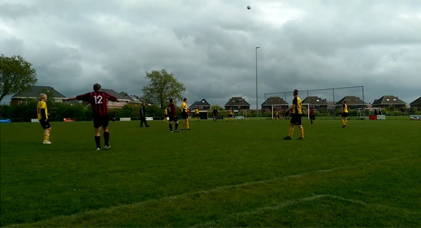 VIDEO: Strike of a lifetime in an amateur game