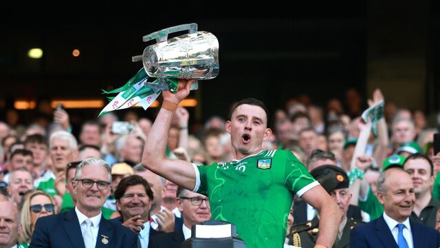 <p>RIGHT TRACK: Limerick's Gearoid Hegarty lifts the Liam MacCarthy Cup. Pic: James Crombie/Inpho</p>