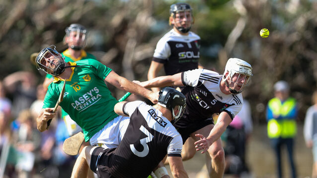 <p class="contextmenu internal_Caption">FBD Insurance Tipperary Senior Hurling Championship Group 4 Round 2 Toomevara vs JK Brackens at The Ragg, Co. Tipperary.’ Photo: Diarmuid Brennan/Sportsfocus ‘FBD Insurance Tipperary Senior Hurling Championship Group 4 Round 2 Toomevara vs JK Brackens at The Ragg, Co. Tipperary’ Toomevara’s Paul Ryan is tackled by JK Brackens’ Michael Cahill and Cathal Scully. Photo: Diarmuid Brennan/Sportsfocus</p>