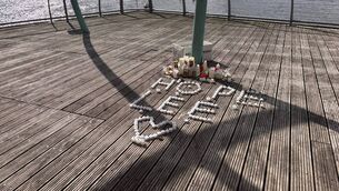 <p>Candles remain by Limerick's Harvey's Quay after hundreds showed up for a “night of hope” to show support for Lee Reeves. Picture: Manon Gilbart. </p> <p>Candles remain by Limerick's Harvey's Quay after hundreds showed up for a “night of hope” to show support for Lee Reeves. Picture: Manon Gilbart. </p>