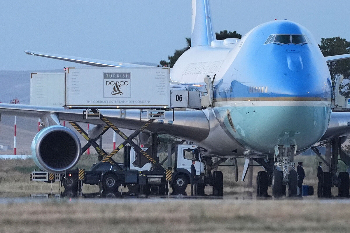 Catering trucks are parked at Air Force One on the tarmac as the motorcade carrying US president Donald Trump arrives to depart following the Nato summit at Ankara International Airport in Ankara, Turkey, Wednesday, July 8, 2026. (AP Photo/Alex Brandon) Catering trucks are parked at Air Force One on the tarmac as the motorcade carrying US president Donald Trump arrives to depart following the Nato summit at Ankara International Airport in Ankara, Turkey, Wednesday, July 8, 2026. (AP Photo/Alex Brandon)