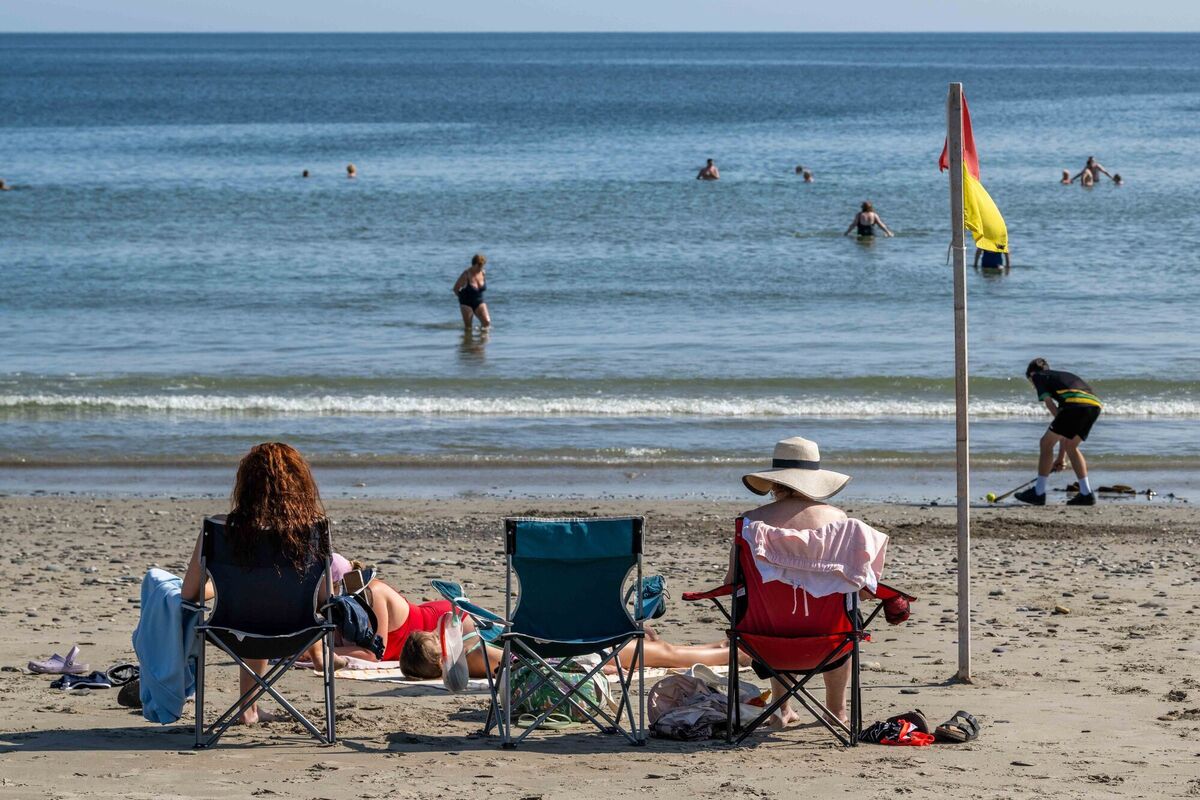 Hotter weather and the subsequent increase in solar-panel use in Ireland may congest the grid.