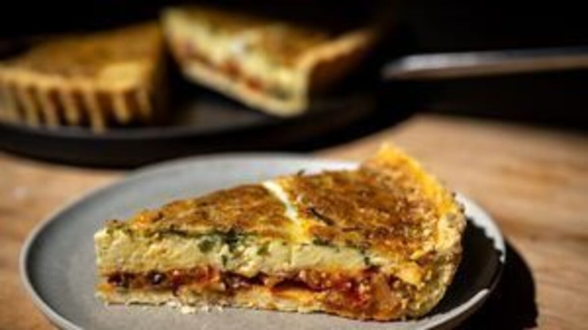 Tomato and Smoked Gubbeen Tart