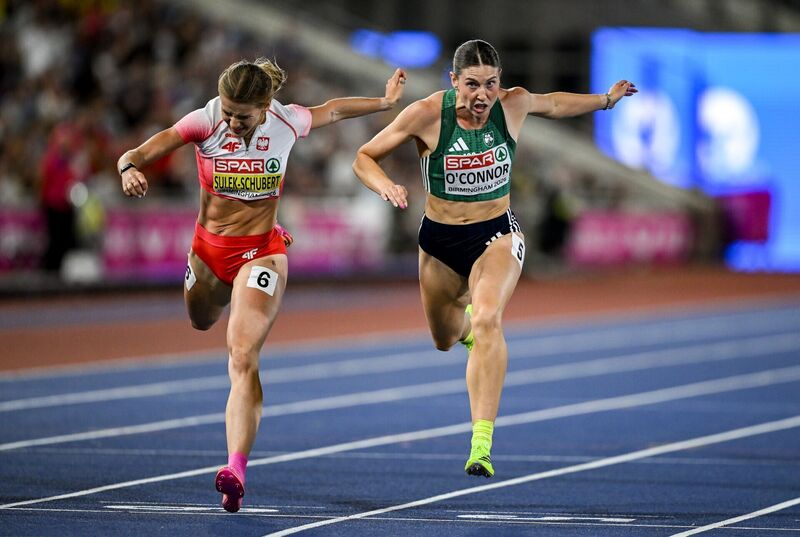 Kate O'Connor of Ireland beats Adrianna Sułek-Schubert of Poland in the 200m during the women's heptathlon. Pic: Sam Barnes/Sportsfile