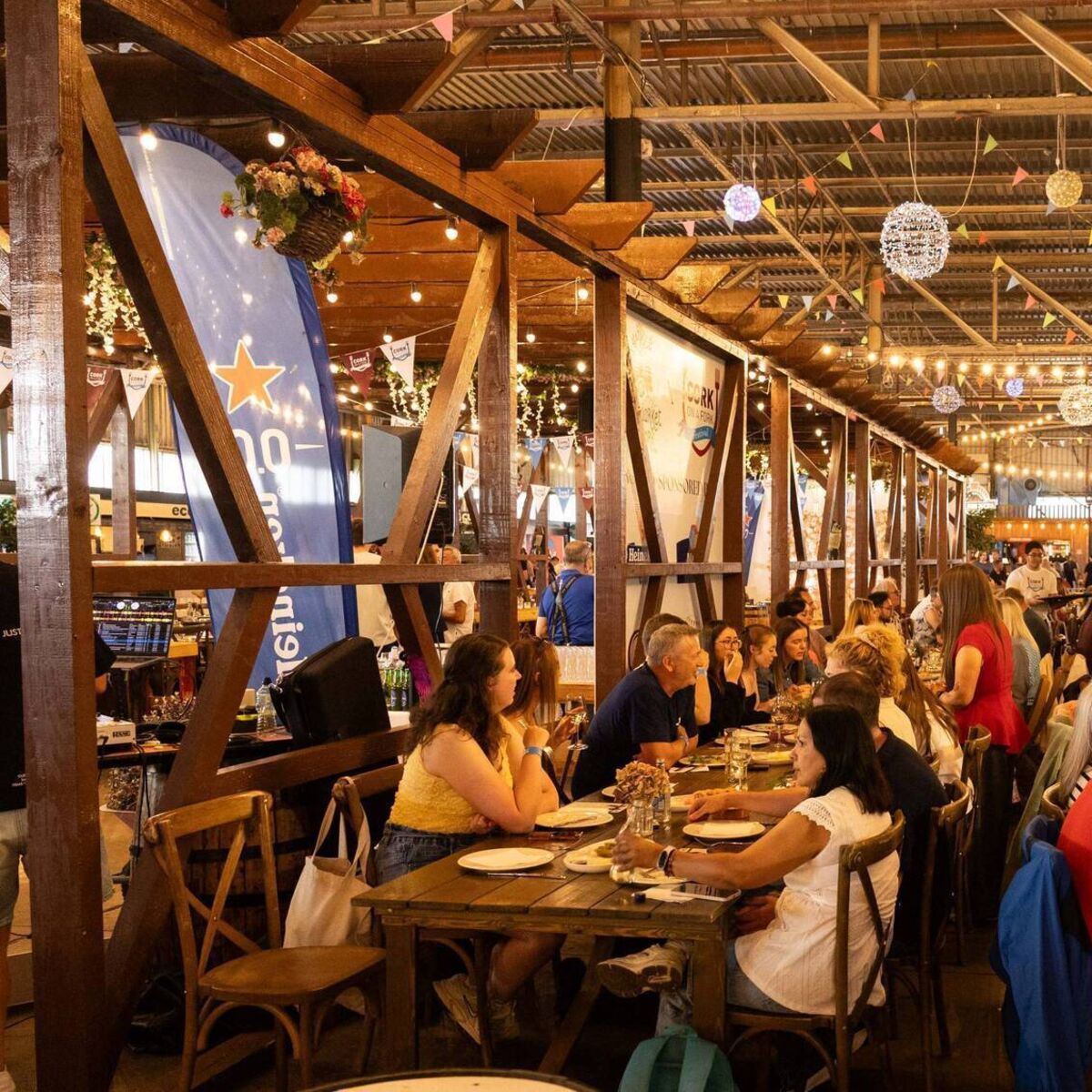 irishexaminer.com - Deirdre McArdle - In pictures: Conversations flow at alcohol-free mixer at Marina Market for Cork on a Fork