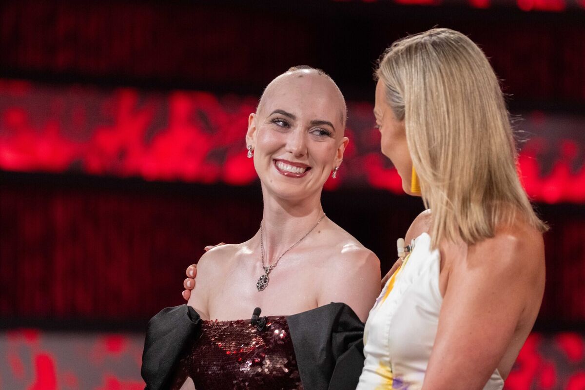 Westmeath Rose Caoilfhinn Ní Choiligh on stage last night with Kathryn Thomas during the first part of the televised Rose of Tralee contest which concludes tonight on RTÉ and the RTÉ Player. Picture: Domnick Walsh Westmeath Rose Caoilfhinn Ní Choiligh on stage last night with Kathryn Thomas during the first part of the televised Rose of Tralee contest which concludes tonight on RTÉ and the RTÉ Player. Picture: Domnick Walsh