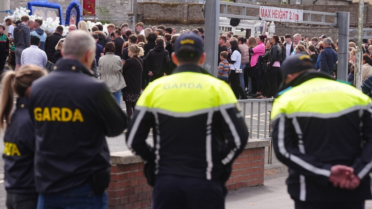 Gardaí maintain presence at funerals of teenagers killed in M9 wrong-way crash