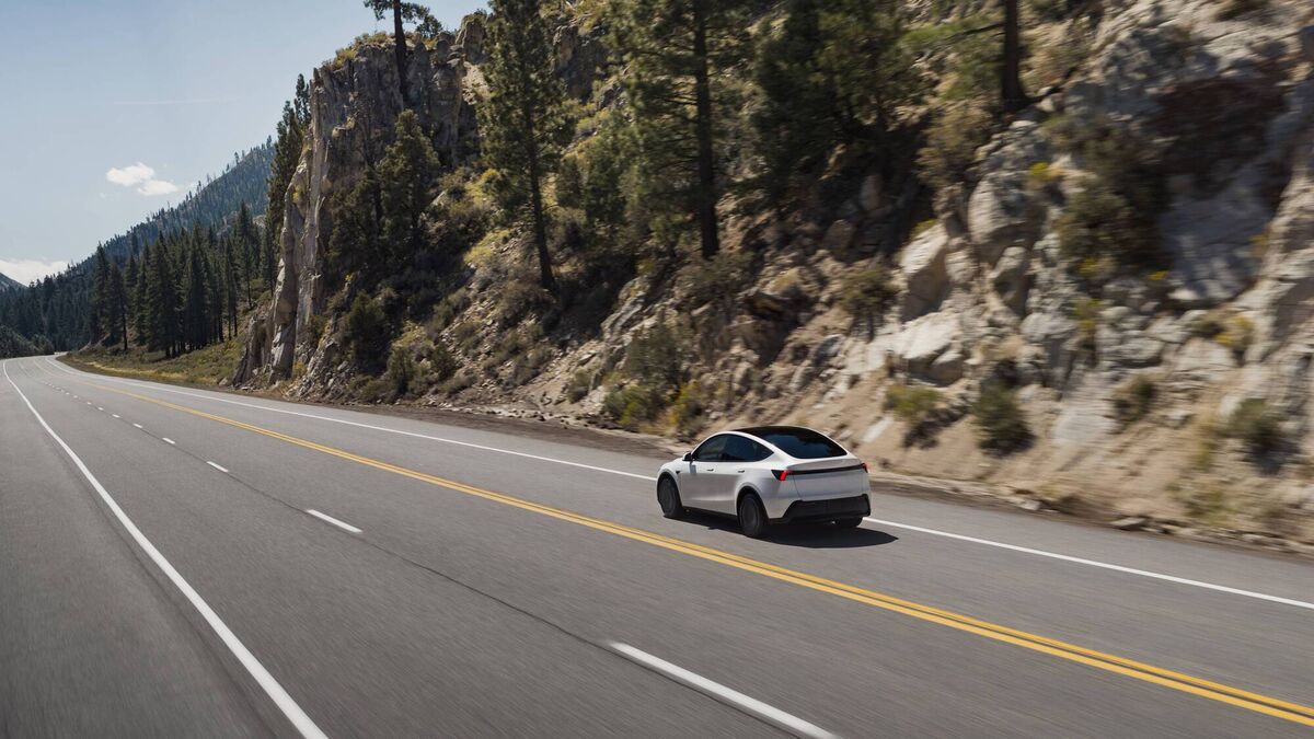 Of the new Model Y – this is the second iteration – Tesla maintains it is more user-friendly, better to drive and more comfortable than the last one; it also says it’s more efficient than previously. Of the new Model Y – this is the second iteration – Tesla maintains it is more user-friendly, better to drive and more comfortable than the last one; it also says it’s more efficient than previously.