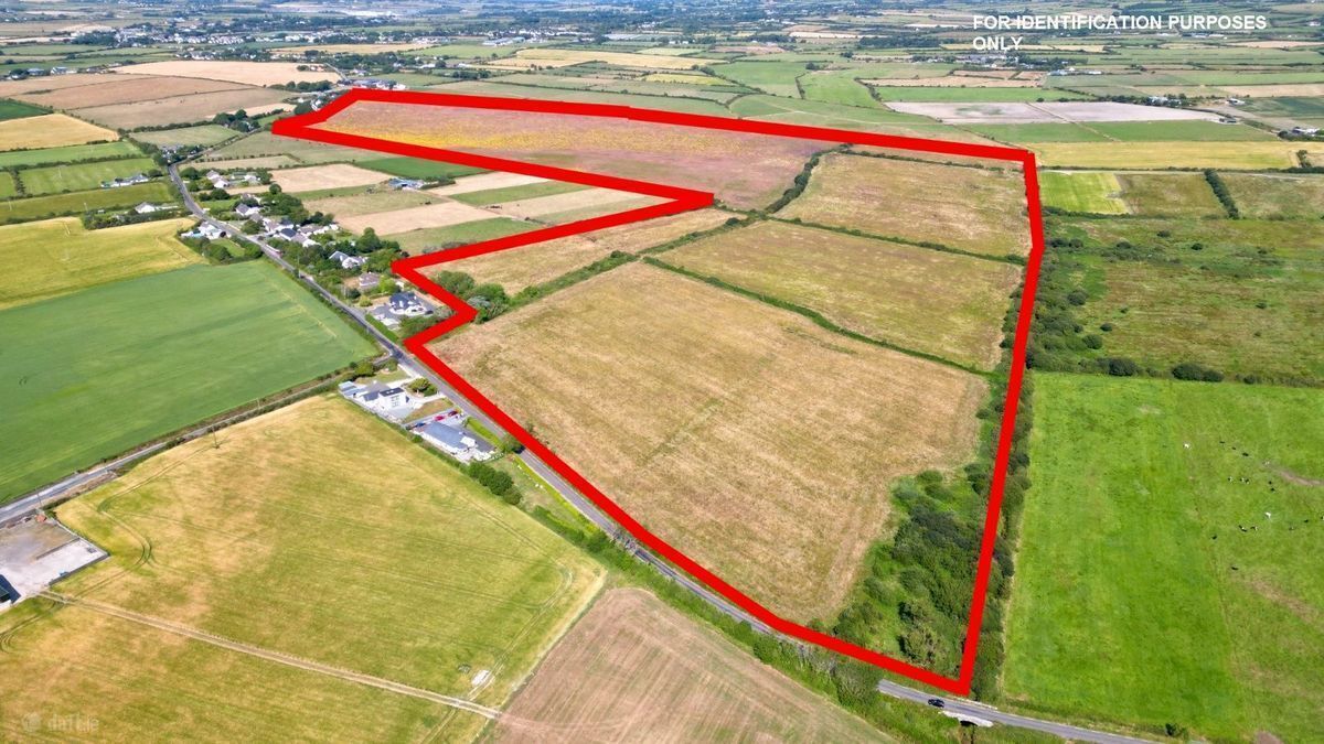 Drone photo looking southeast of the 106-acre farm at Graigue, Ardfert. Drone photo looking southeast of the 106-acre farm at Graigue, Ardfert.