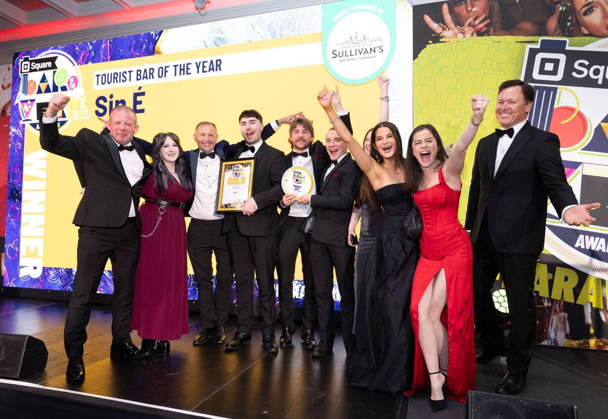 Sin É Win Tourist Bar of the Year as Cork and Kerry led a massive wave of wins in the south at the Bar of the Year Awards, presented by Anton Savage. Picture: Paul Sherwood. 