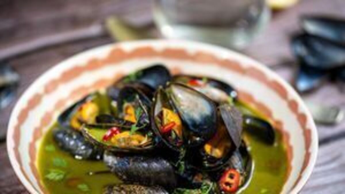 Chermoula mussels