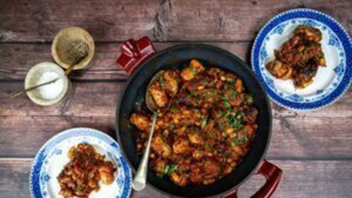 Pork Meatballs in Coconut and Tomato Sauce