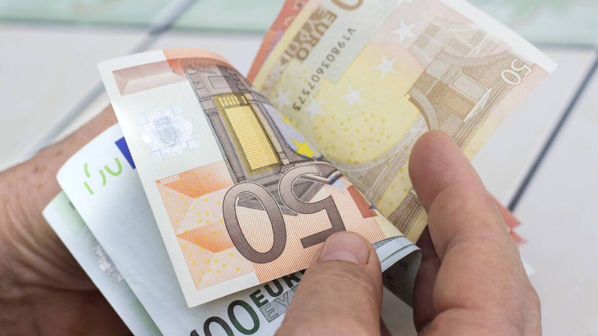 Investment accounts: Simon Harris to unveil tax savings on Monday
