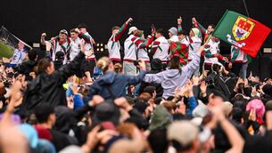 <p>NO PICNIC: The Mayo All-Ireland Football Championship winning team join The Saw Doctors on the Electric Picnic Main Stage. Pic: Ramsey Cardy.</p>