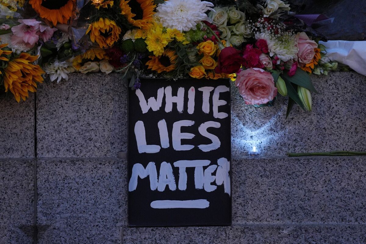 Tributes left after a vigil, organised by campaign group Stand Up to Racism, for Professor Jason Arday on the steps of the National Gallery in Trafalgar Square, London. Photo: Yui Mok/PA Tributes left after a vigil, organised by campaign group Stand Up to Racism, for Professor Jason Arday on the steps of the National Gallery in Trafalgar Square, London. Photo: Yui Mok/PA