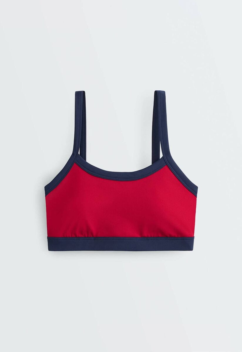 Fashion Sports Bra, €29.99, Oysho. Fashion Sports Bra, €29.99, Oysho.