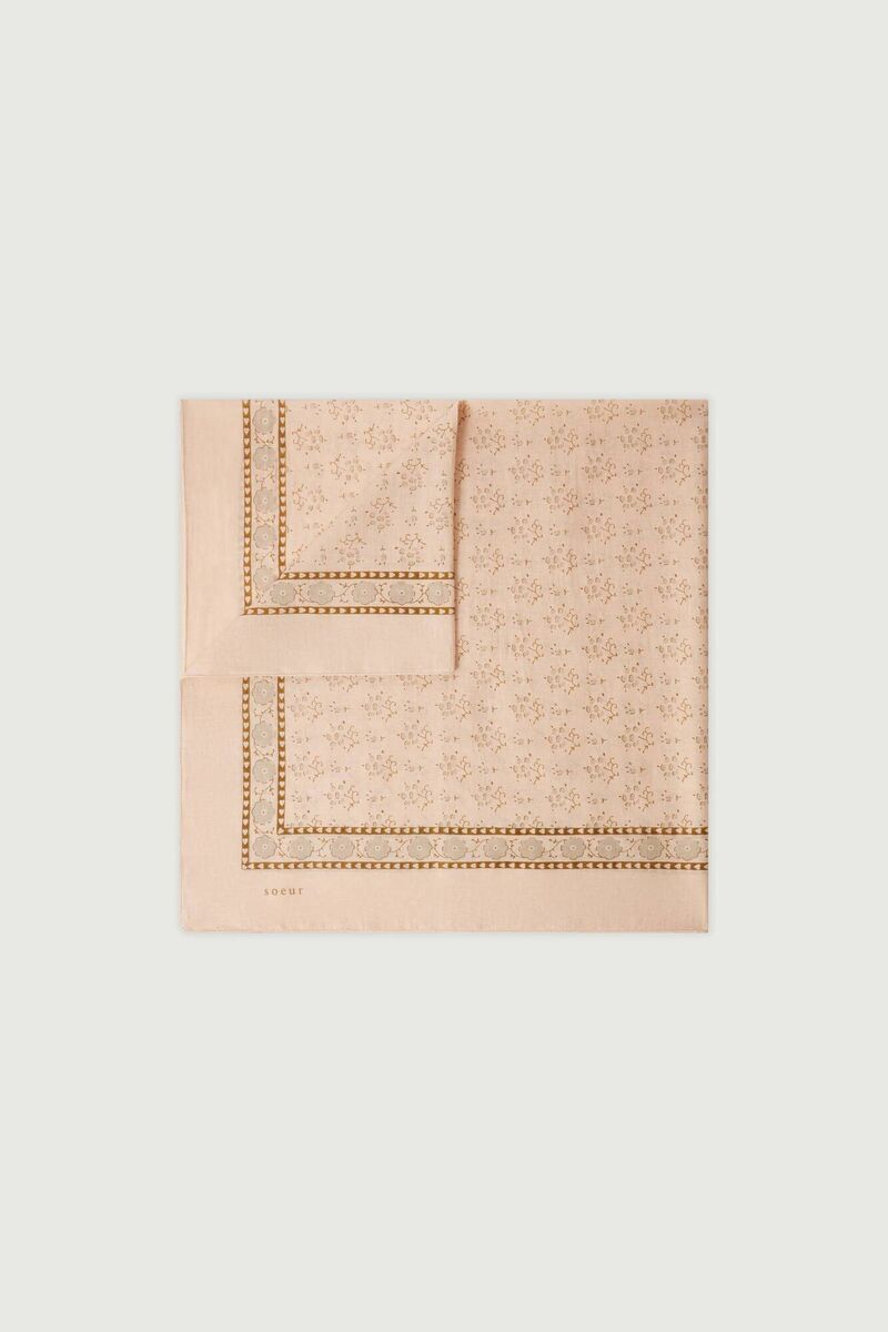 Fashion Scarf, €50, Soeur. Fashion Scarf, €50, Soeur.