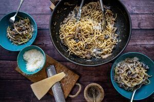 Creamy Mushroom and Garlic Spaghetti