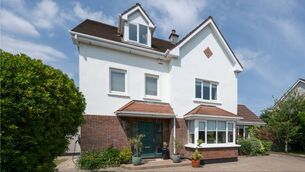 <p>4 Jamesmont, Garryduff, Rochestown, Cork</p> <p>4 Jamesmont, Garryduff, Rochestown, Cork</p>