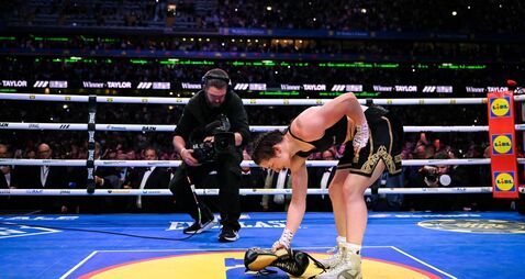 Katie Taylor v Flora Pili - Once Upon A Time Fight Night