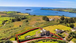 <p>Kilfinnan, Glandore</p> <p>Kilfinnan, Glandore</p>