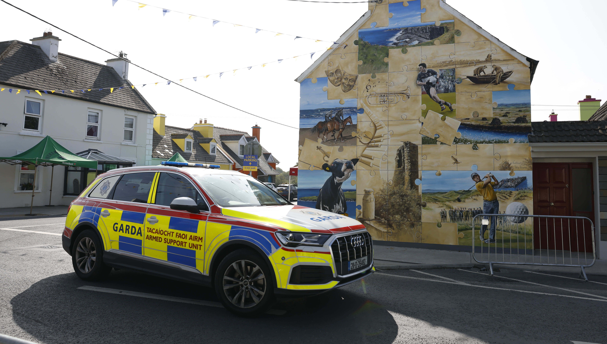 Gardaí 'prepared for any eventuality' as Donald Trump prepares to arrive in Dublin