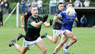 <p>Nemo's Dave Calnan clears the ball during their Cork Premier IFC defeat to Naomh Abán in Ballincollig. Pic: David Creedon</p>