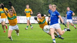<p>TITANIC TUSSLE: Bantry's Dara Sheedy, who finished with 0-3, gets his shot off despite the doiuble efforts of Glanmire defenders in their McCarthy Insurance Cork Premier IFC meeting in Clonakilty. Picture: Chani Anderson</p>