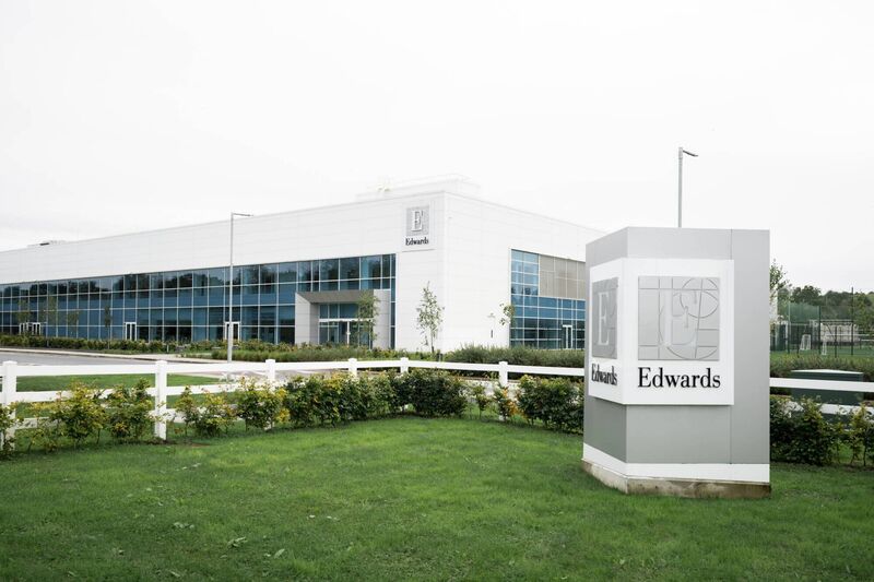 Edwards Lifesciences Ireland, named Plant of the Year Award for the second consecutive year. The plants in Limerick and Shannon received the distinction for overall performance across operations, quality, safety, employee engagement and continuous improvement. Photo: Don Moloney Edwards Lifesciences Ireland, named Plant of the Year Award for the second consecutive year. The plants in Limerick and Shannon received the distinction for overall performance across operations, quality, safety, employee engagement and continuous improvement. Photo: Don Moloney